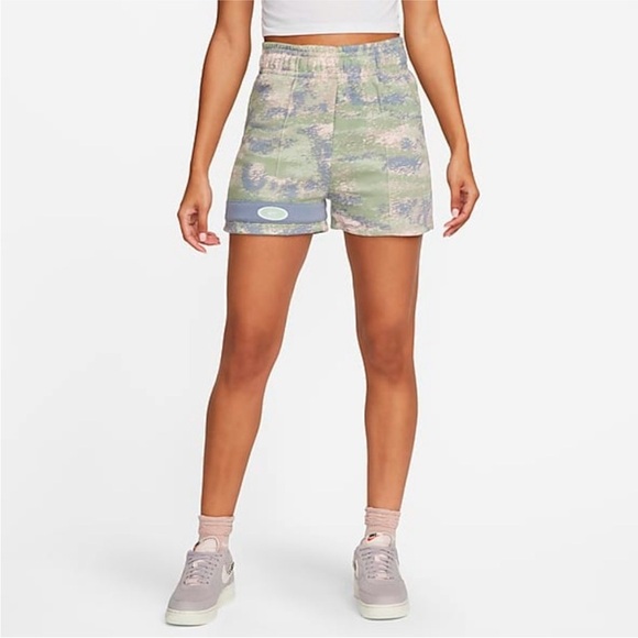 Nike Sportswear Women's Fleece Shorts - Picture 1 of 15